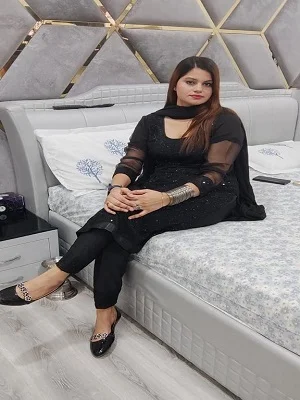 Call Girl in Husnabad